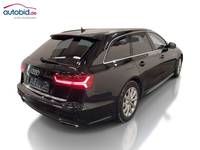 Pogled od pozadi desno