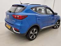 Pogled od pozadi desno