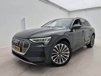 Pogled od napred levo