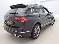 Pogled od pozadi desno