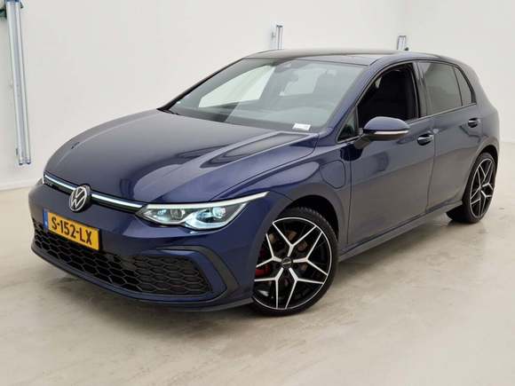 Pogled od napred levo