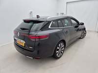 Pogled od pozadi desno