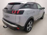 Pogled od pozadi desno