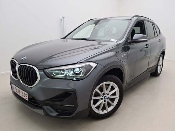 Pogled od napred levo