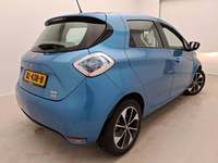 Pogled od pozadi desno