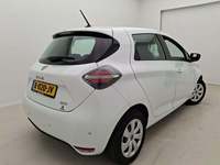 Pogled od pozadi desno