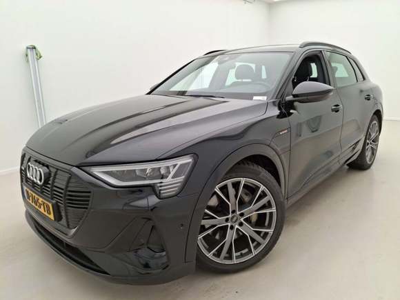 Pogled od napred levo