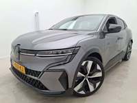 Pogled od napred levo