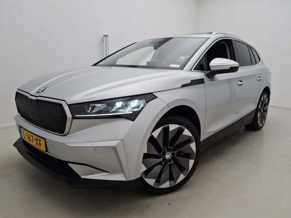 Pogled od napred levo