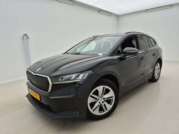 Pogled od napred levo