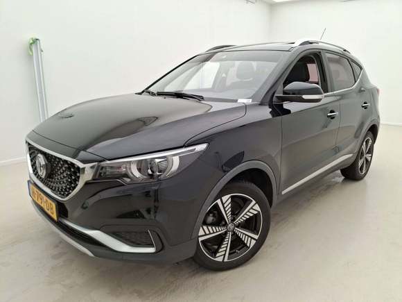 Pogled od napred levo