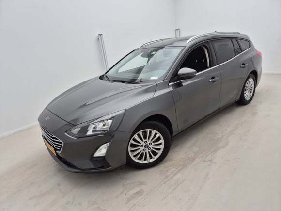 Pogled od napred levo