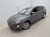 Pogled od napred levo