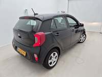 Pogled od pozadi desno