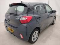 Pogled od pozadi desno