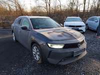 Pogled desno spredaj