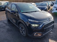 Pogled desno spredaj