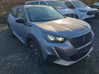 Pogled desno spredaj