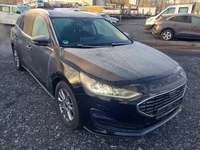 Pogled desno spredaj