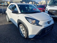 Pogled desno spredaj