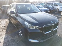 Pogled desno spredaj