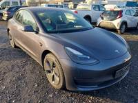 Pogled desno spredaj