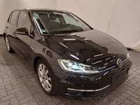 Pogled desno spredaj