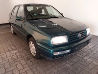 Pogled desno spredaj