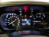 Pogled na kombinovani instrument