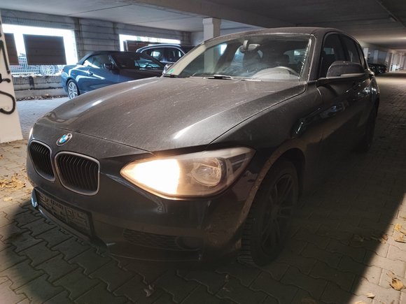 Vista anteriore sinistra