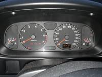 Pohľad na združený prístroj na palubnej doske