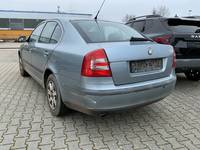 Náhľad zozadu zľava