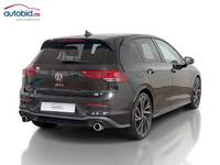 Pogled od pozadi desno