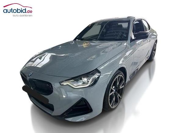 Pogled od napred levo