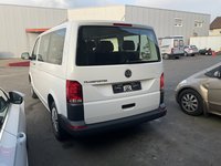 Pogled od pozadi levo