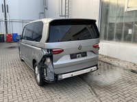 Pogled od pozadi levo