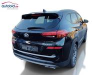 Pogled od pozadi desno