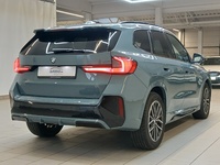 Náhľad zozadu sprava