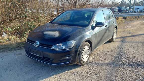 Pogled sprijeda lijevo