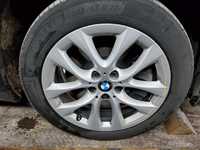 Cпереди слева