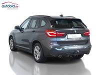 Pogled od pozadi levo