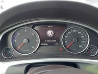 Pogled na kombinovani instrument