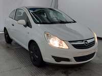 Pogled sprijeda desno