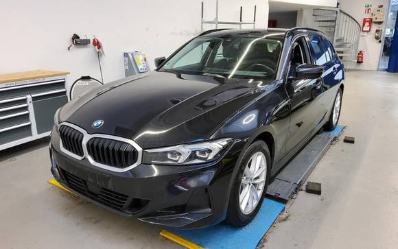 Vue de l’avant gauche