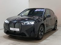 Pogled od napred levo