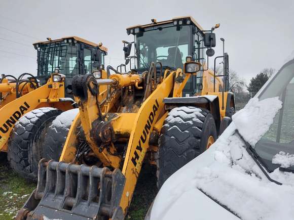 Pogled sprijeda lijevo