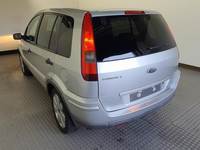 Pogled straga lijevo