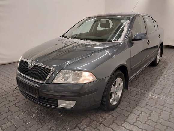 Náhled zpředu zleva