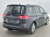 Pogled od pozadi desno