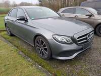 Pogled desno spredaj